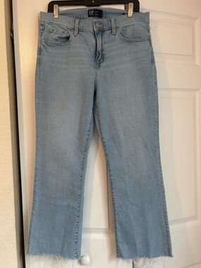 Gap Kick Fit Medium Rise Jeans